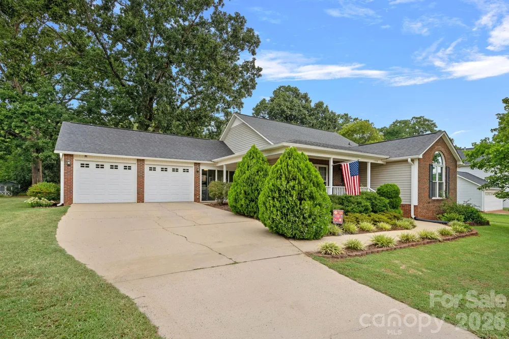 1320 Watts Drive Charlotte, NC 28216