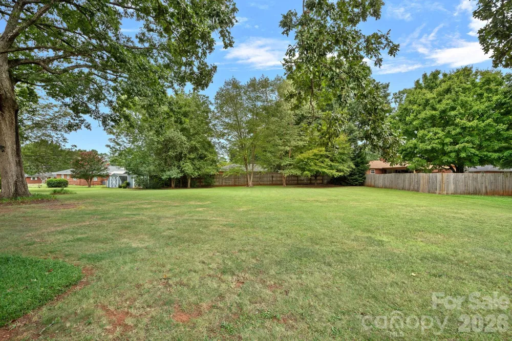 1320 Watts Drive Charlotte, NC 28216
