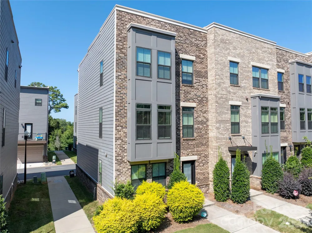 653 Uwharrie River Road Charlotte, NC 28211