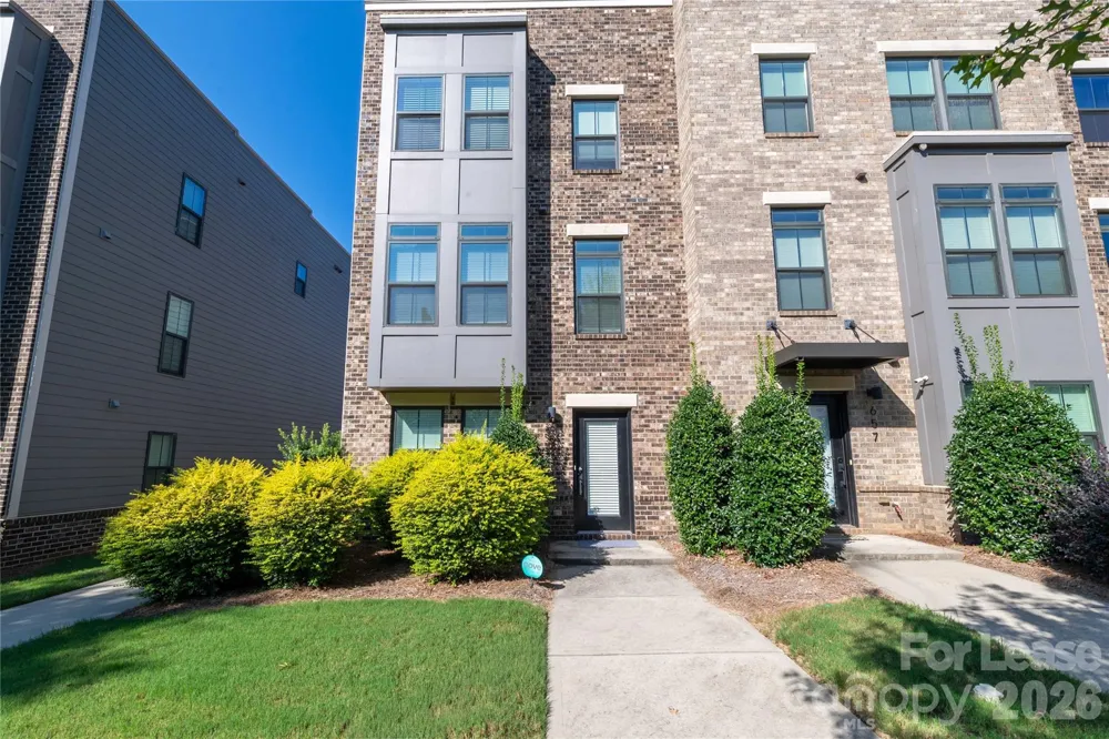 653 Uwharrie River Road Charlotte, NC 28211