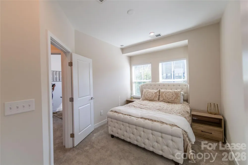 653 Uwharrie River Road Charlotte, NC 28211