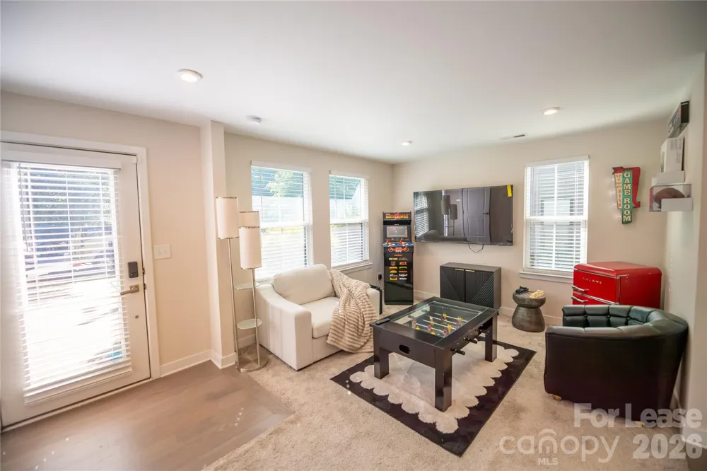653 Uwharrie River Road Charlotte, NC 28211