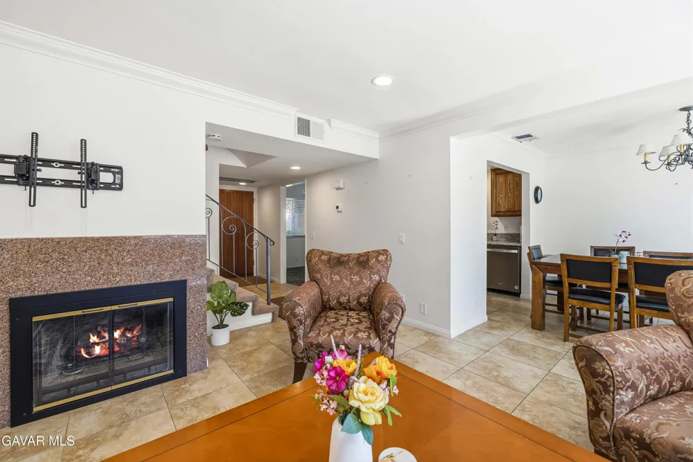 42841 15th Street #Unit 6 Lancaster, CA 93534