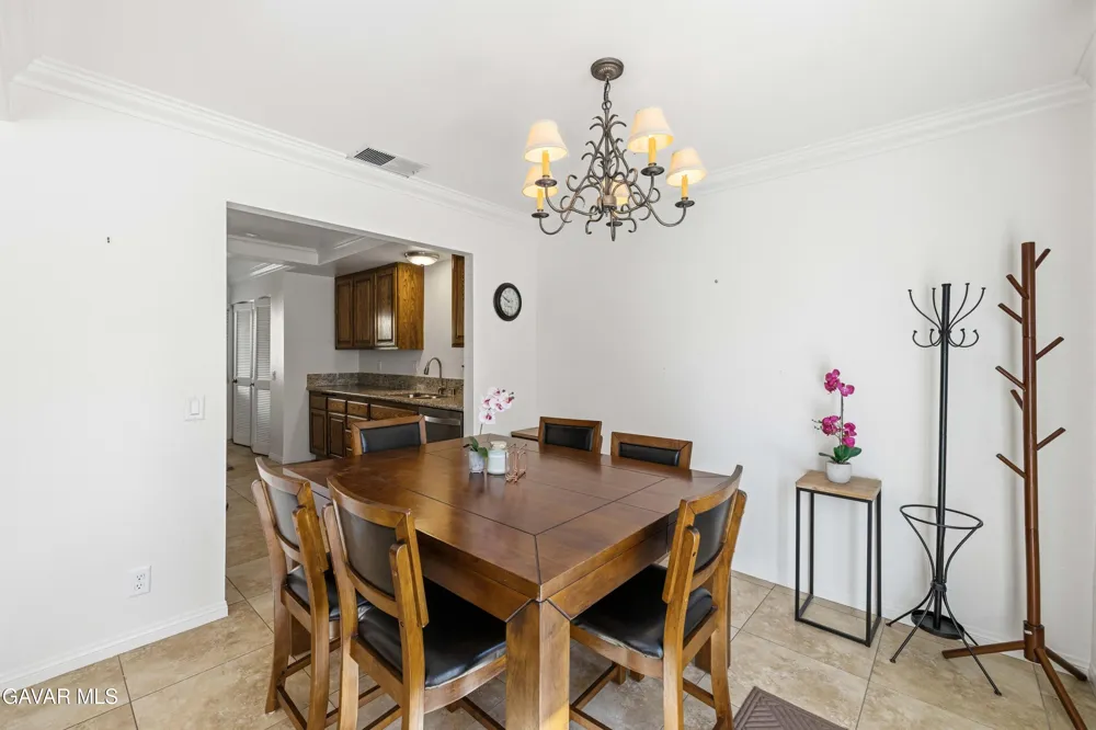 42841 15th Street #Unit 6 Lancaster, CA 93534
