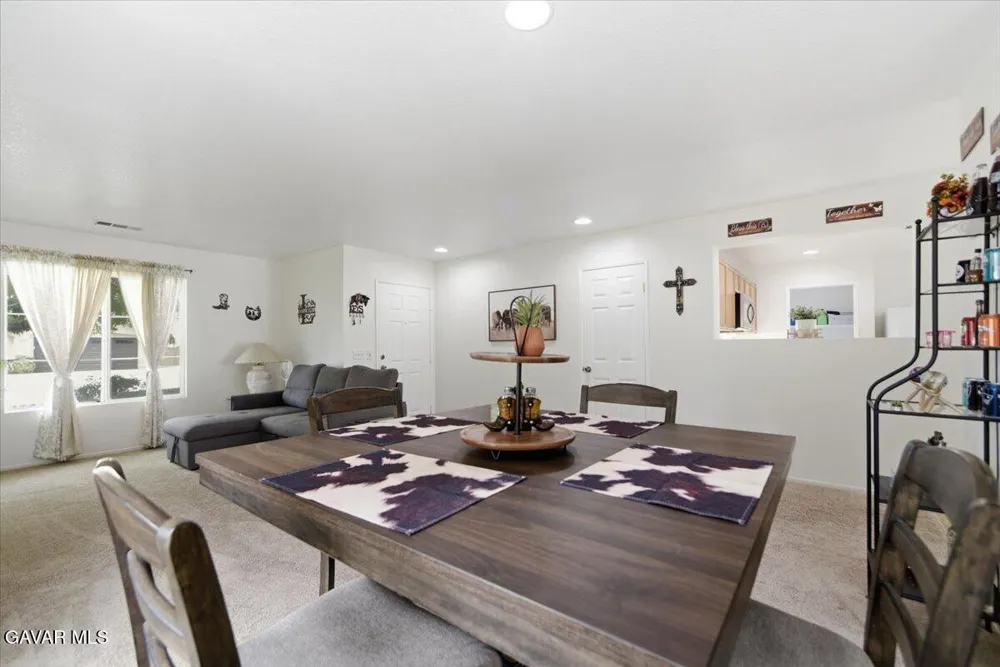 43646 Rialto Drive Lancaster, CA 93535
