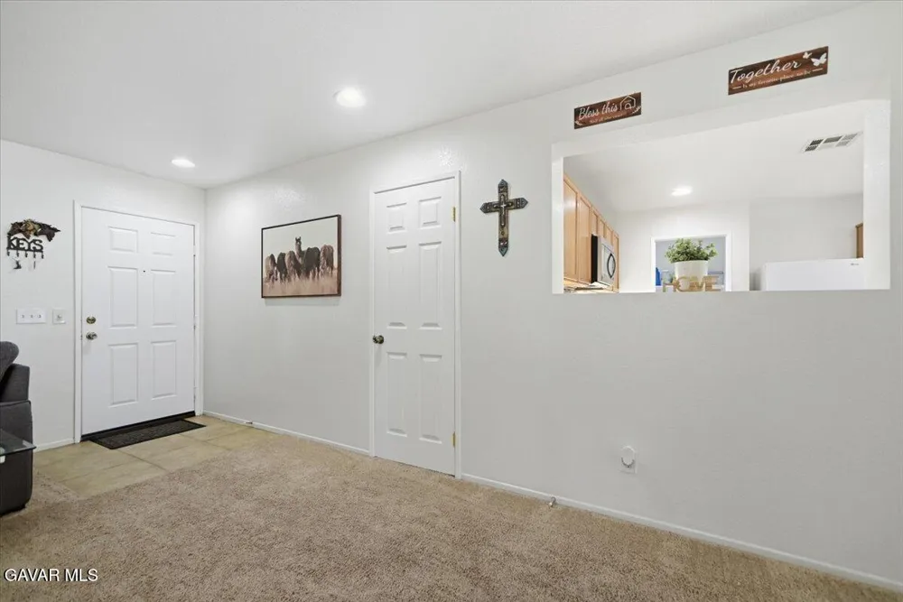 43646 Rialto Drive Lancaster, CA 93535