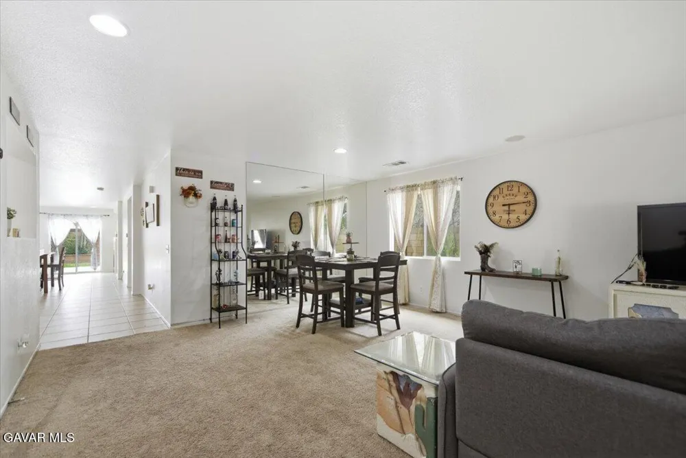 43646 Rialto Drive Lancaster, CA 93535
