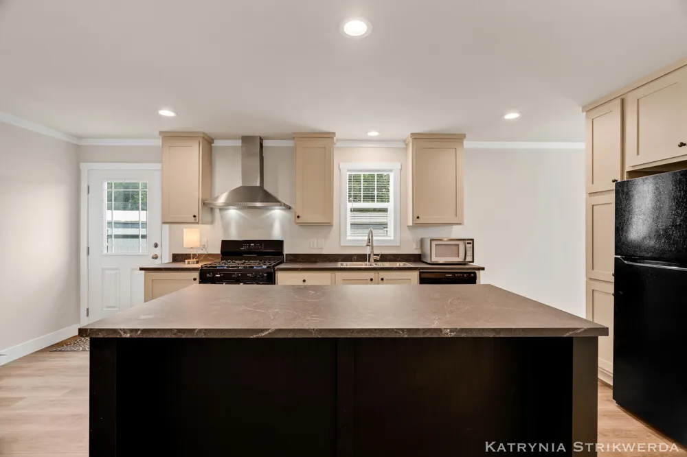 145 W Pin Oak Drive Coopersville, MI 49404