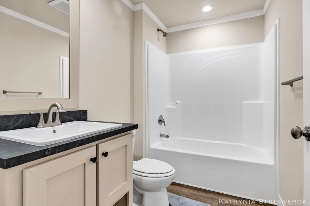 145 W Pin Oak Drive Coopersville, MI 49404