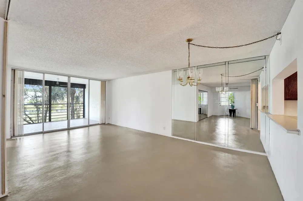 1811 SABAL PALM DRIVE #203 Davie, FL 33324