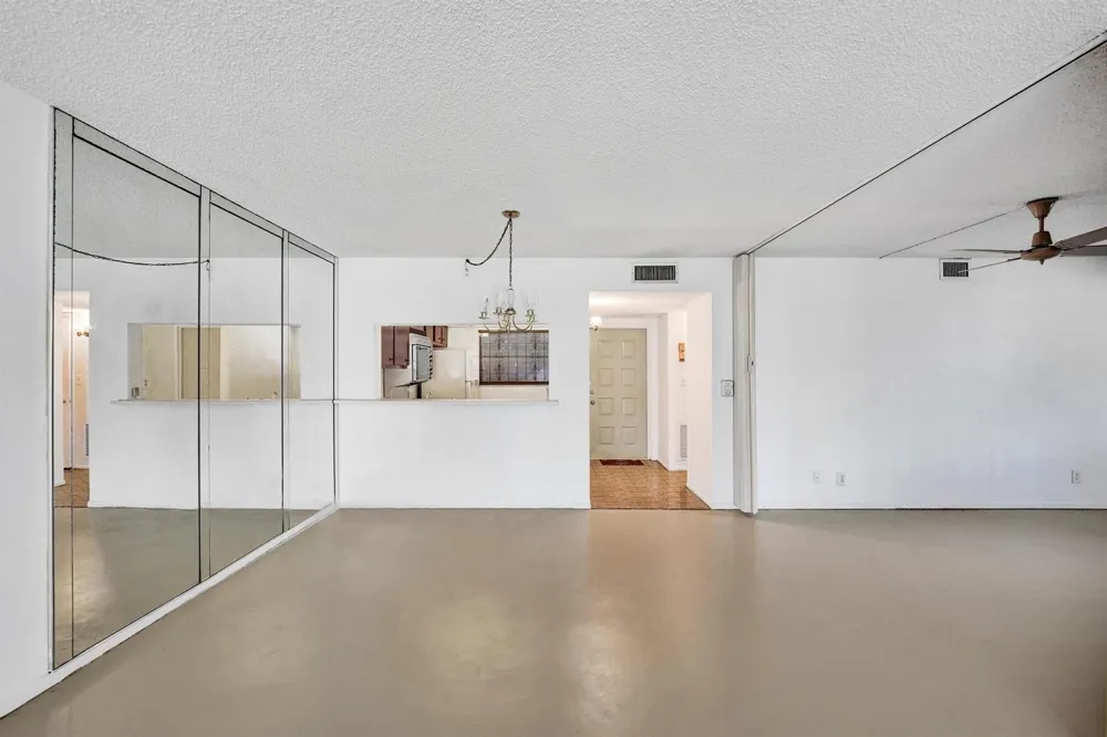 1811 SABAL PALM DRIVE #203 Davie, FL 33324