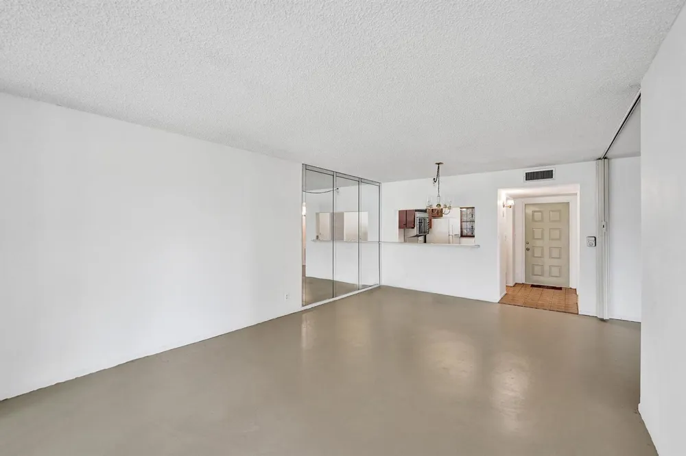 1811 SABAL PALM DRIVE #203 Davie, FL 33324