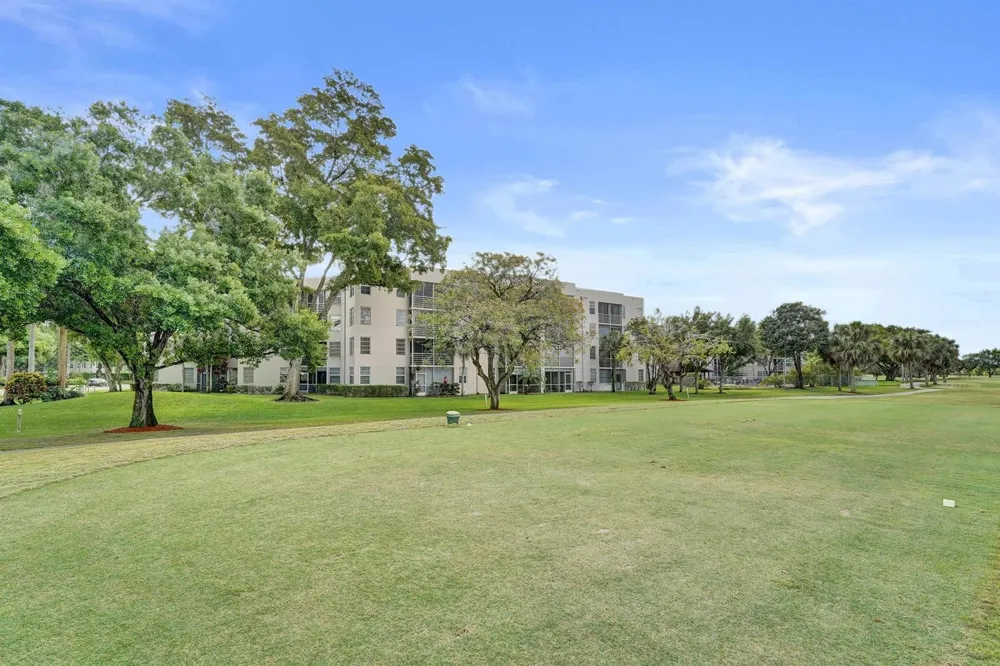 1811 SABAL PALM DRIVE #203 Davie, FL 33324