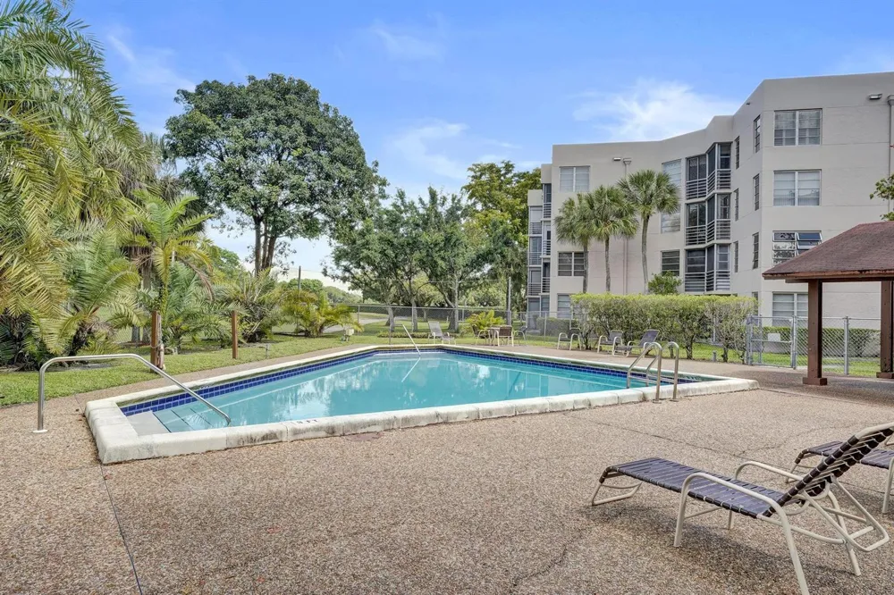 1811 SABAL PALM DRIVE #203 Davie, FL 33324