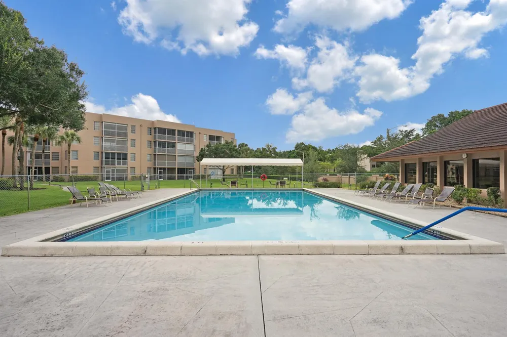 1811 SABAL PALM DRIVE #203 Davie, FL 33324