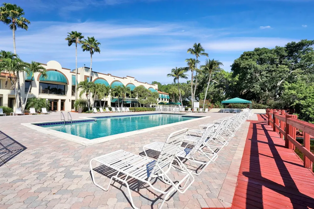 1811 SABAL PALM DRIVE #203 Davie, FL 33324