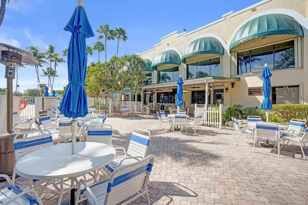 1811 SABAL PALM DRIVE #203 Davie, FL 33324