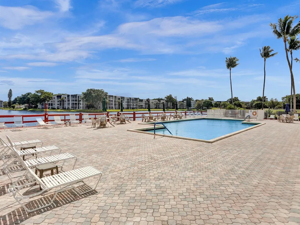1811 SABAL PALM DRIVE #203 Davie, FL 33324