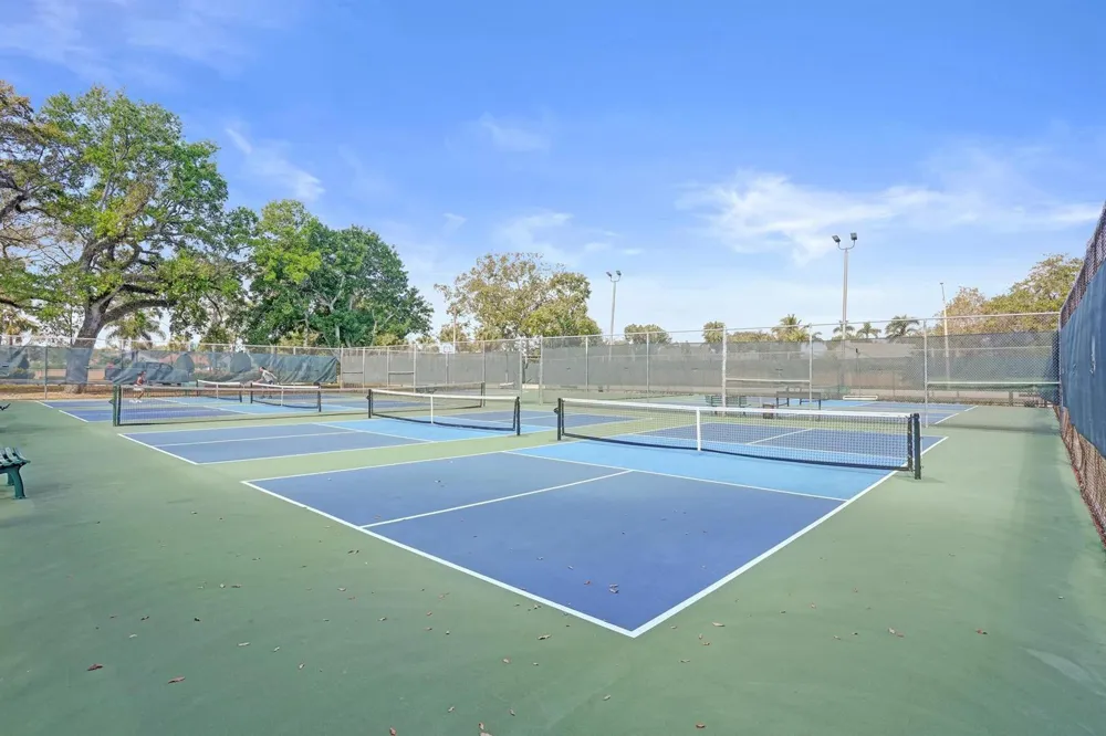 1811 SABAL PALM DRIVE #203 Davie, FL 33324