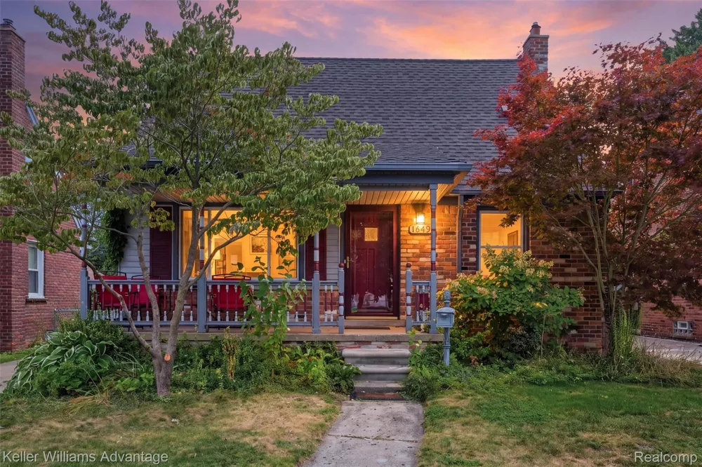 1649 Hollywood Street Dearborn City, MI 48124
