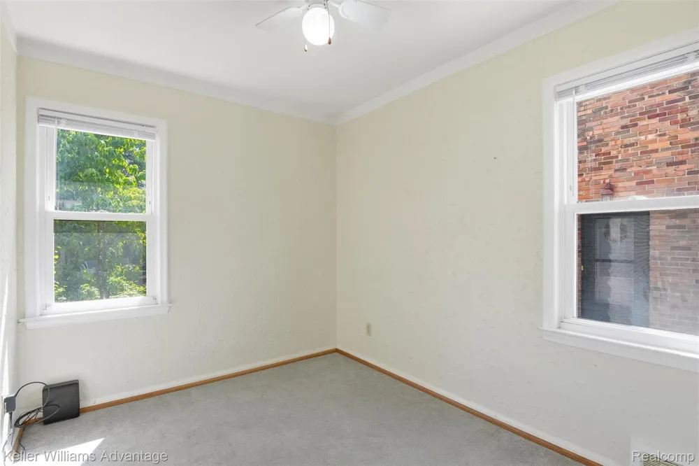 1649 Hollywood Street Dearborn City, MI 48124