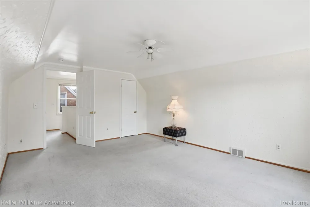 1649 Hollywood Street Dearborn City, MI 48124