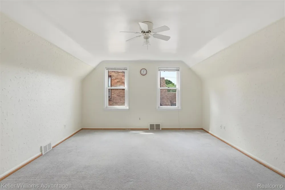 1649 Hollywood Street Dearborn City, MI 48124