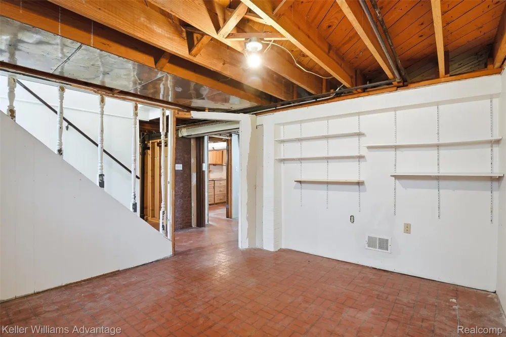 1649 Hollywood Street Dearborn City, MI 48124
