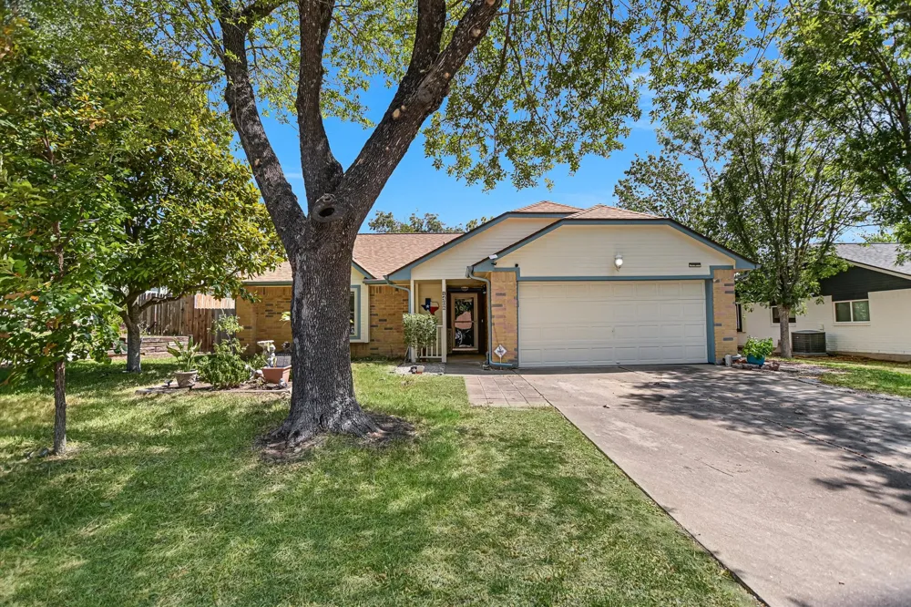 1408 Quail Run Road Pflugerville, TX 78660
