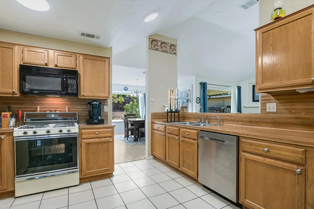 1408 Quail Run Road Pflugerville, TX 78660