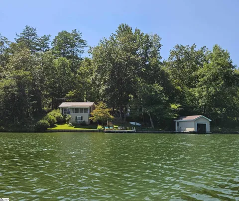 749 Red Oak Drive