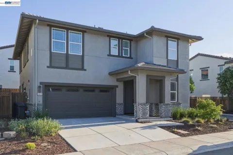 385 Ramos Ranch Rd