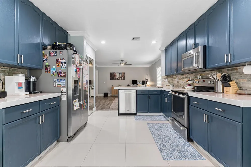 4176 Torres Circle West Palm Beach, FL 33409