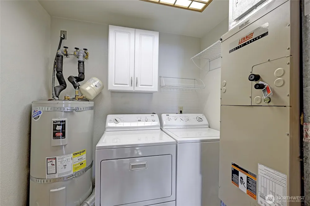 870 Livingston Bay Shore Drive Camano Island, WA 98282