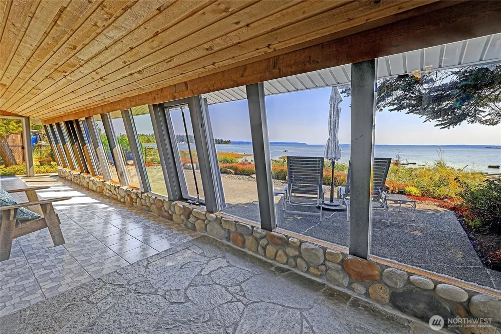 870 Livingston Bay Shore Drive Camano Island, WA 98282