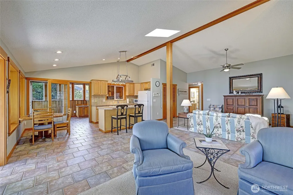 870 Livingston Bay Shore Drive Camano Island, WA 98282