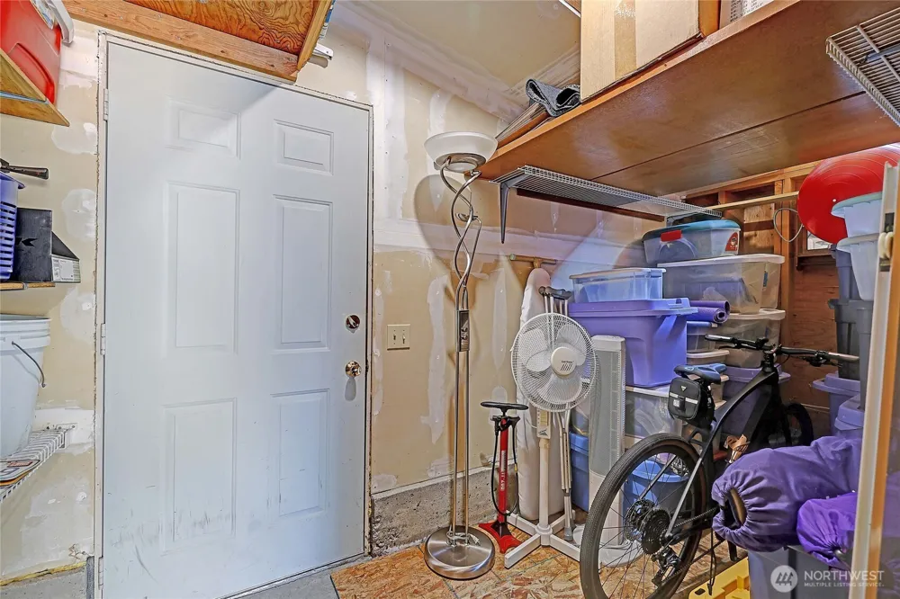 870 Livingston Bay Shore Drive Camano Island, WA 98282