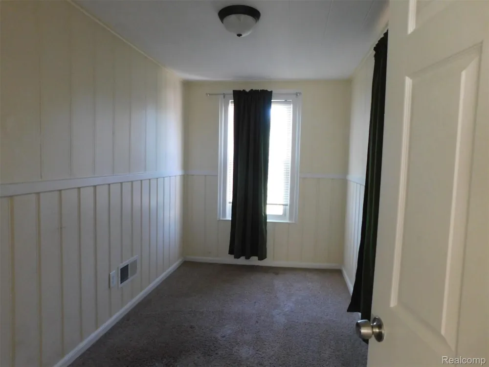 23540 GLENBROOK STREET St Clair Shores City, MI 48082