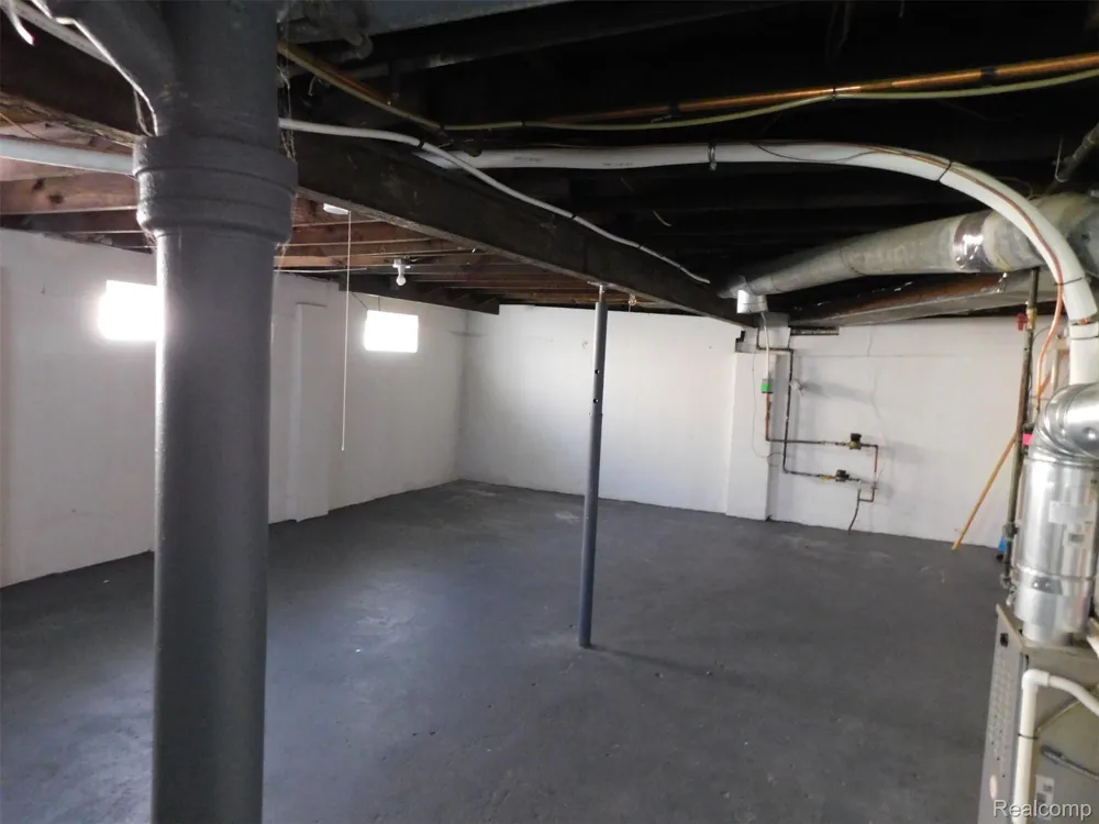 23540 GLENBROOK STREET St Clair Shores City, MI 48082