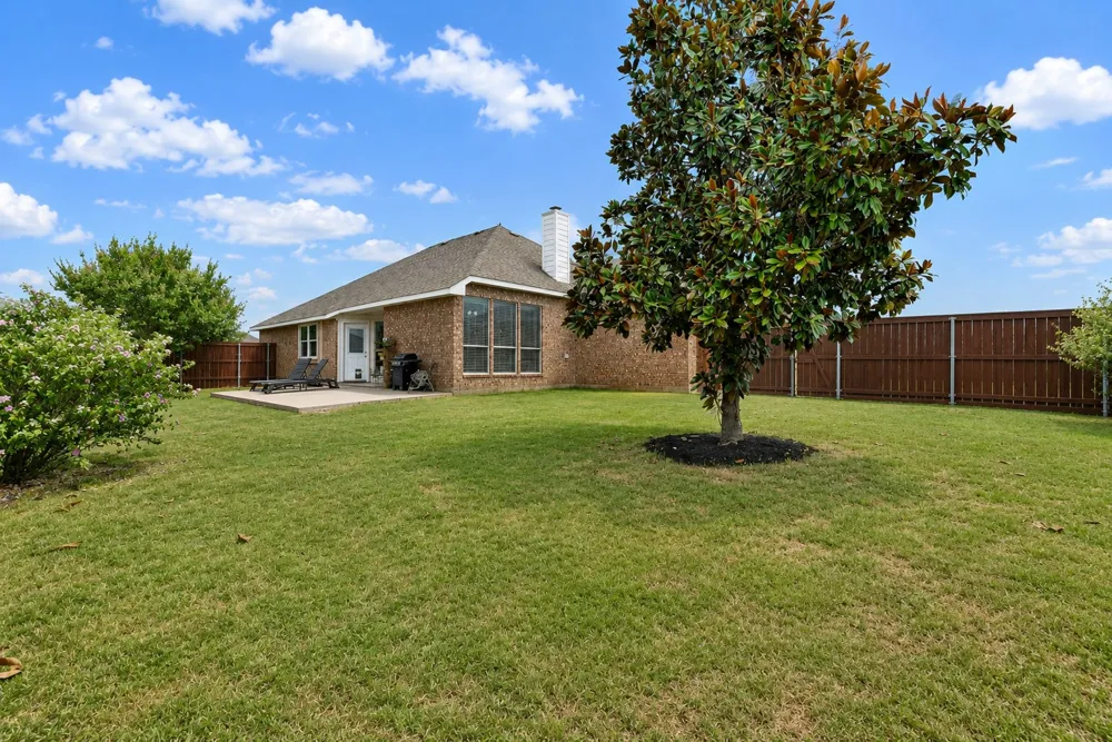 2401 Fieldcrest Drive Rockwall, TX 75032