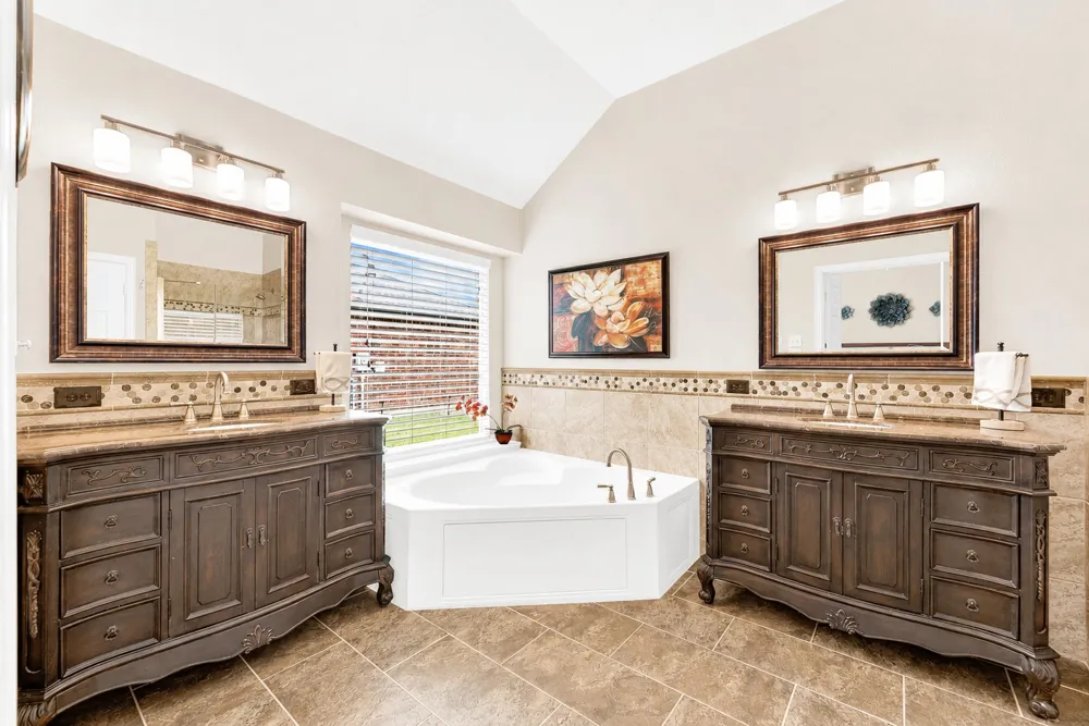 2401 Fieldcrest Drive Rockwall, TX 75032