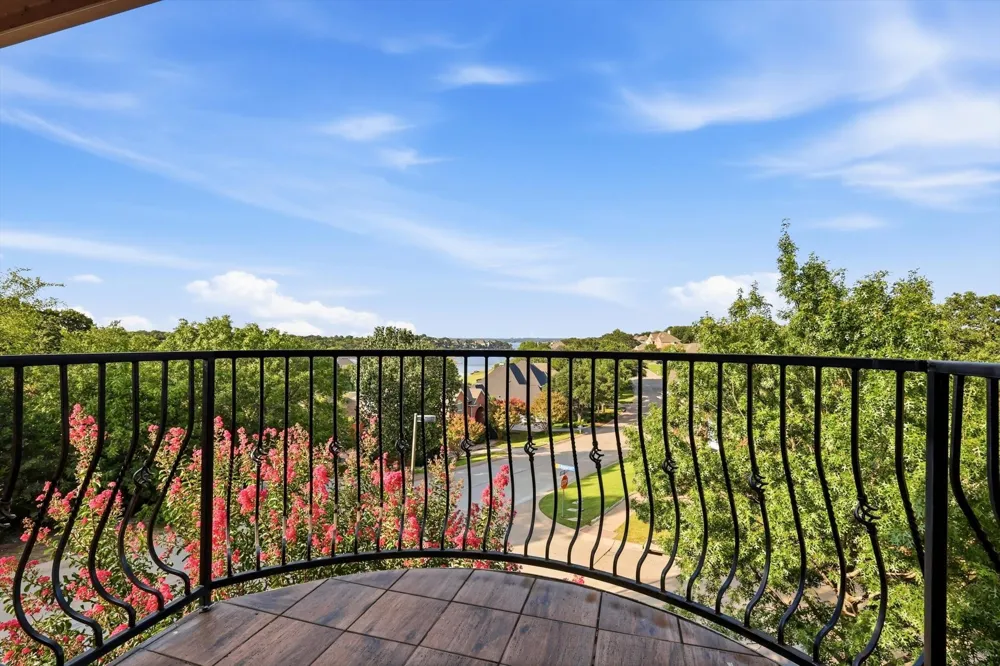 680 Chaparral Court Highland Village, TX 75077