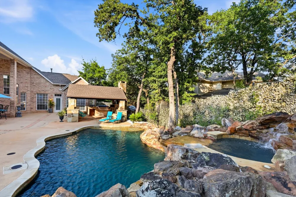 680 Chaparral Court Highland Village, TX 75077