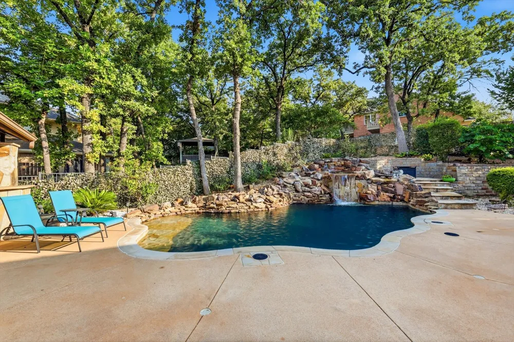 680 Chaparral Court Highland Village, TX 75077