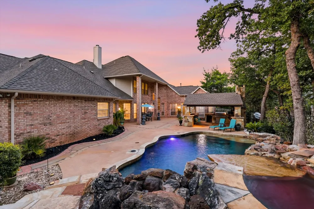 680 Chaparral Court Highland Village, TX 75077