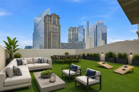3324 Peachtree Road NE #808