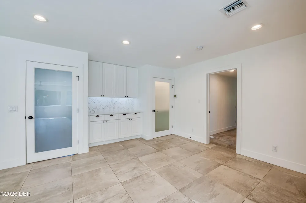 835 John Anderson Drive Ormond Beach, FL 32176