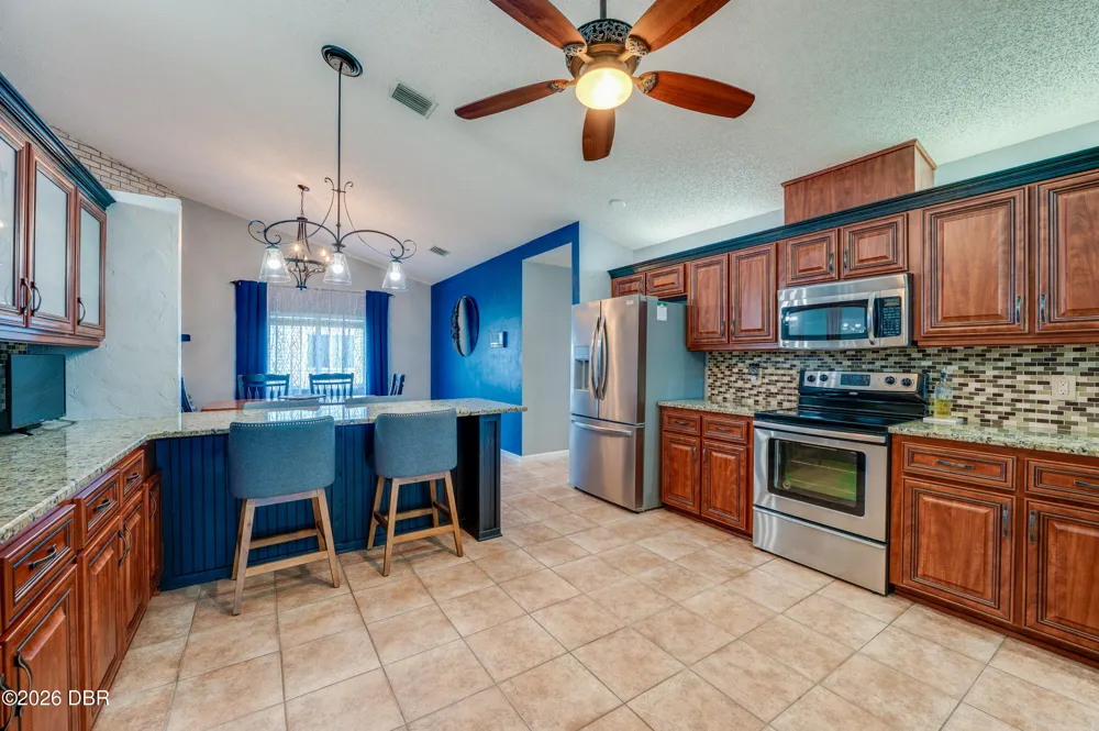 38 Weyanoke Lane Palm Coast, FL 32164