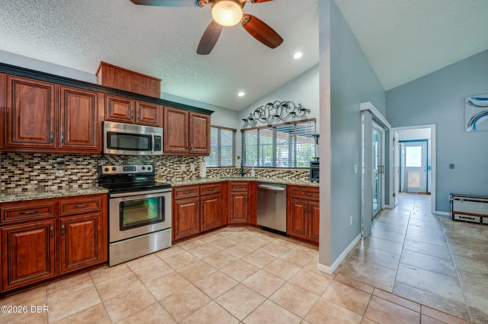 38 Weyanoke Lane Palm Coast, FL 32164