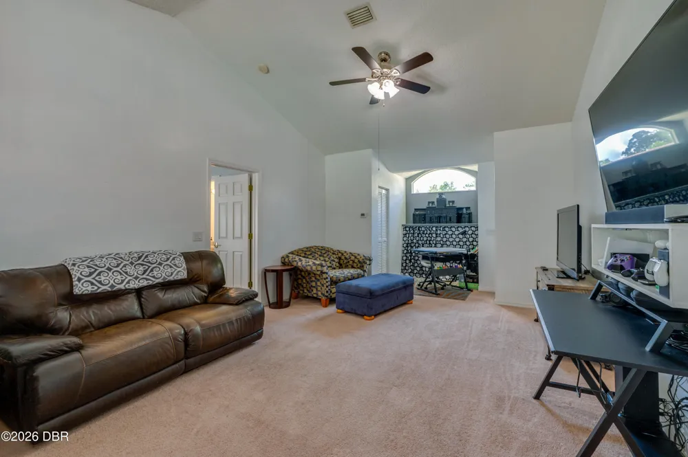 38 Weyanoke Lane Palm Coast, FL 32164